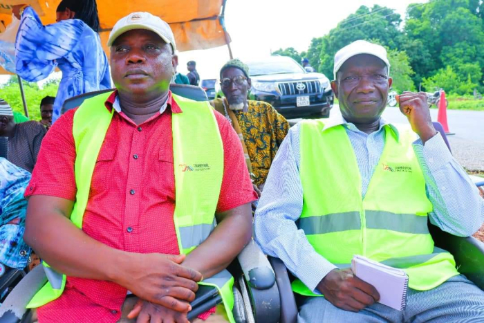 Barrow applauds Cornerstone Constructing Company